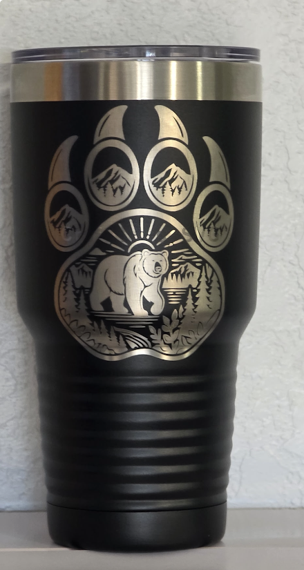 30 oz Polar Tumbler – Bear Paw Mountain Scene | Rugged Outdoor Style